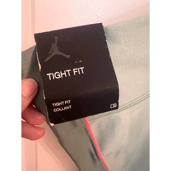 Nike Jordan Women's Green Stretch Essentials Bike Shorts Tight Fit Sporty Gym - Picture 7 of 9